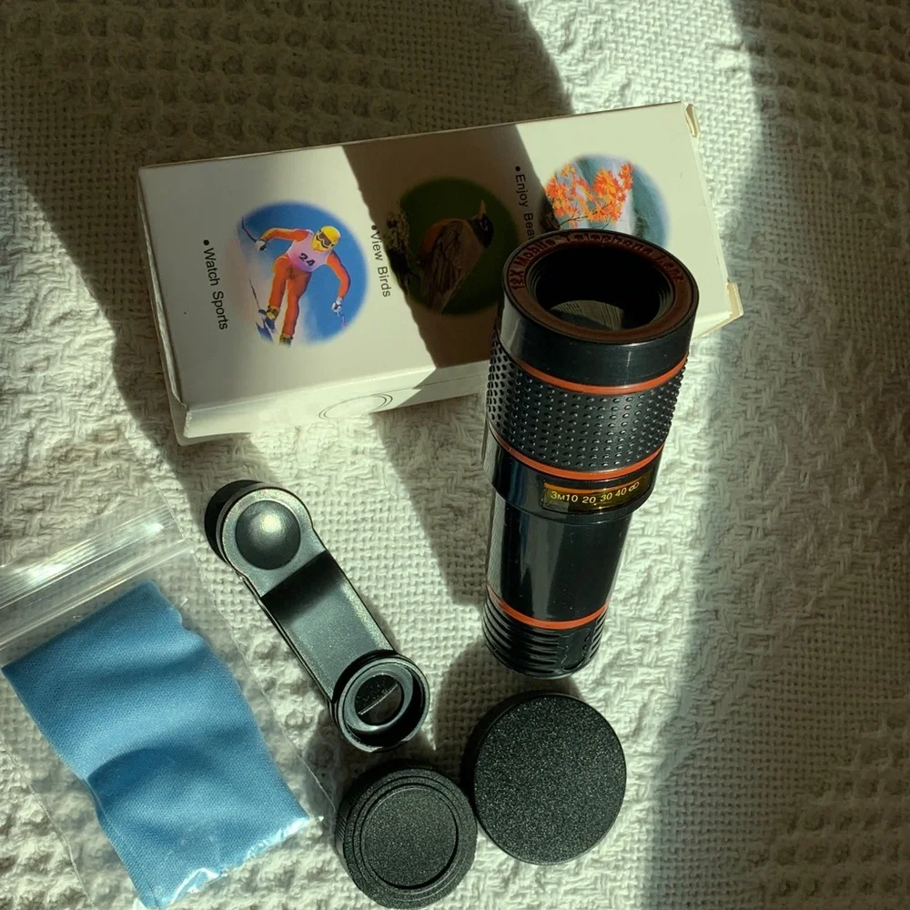 Monocular single lens for 12X magnification & cell phone clip for closeup photos